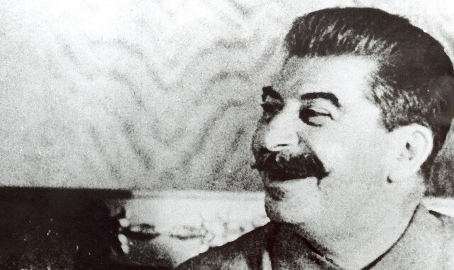 “Τα αστεία πάντα μας έσωζαν”: Το χιούμορ την εποχή του Στάλιν