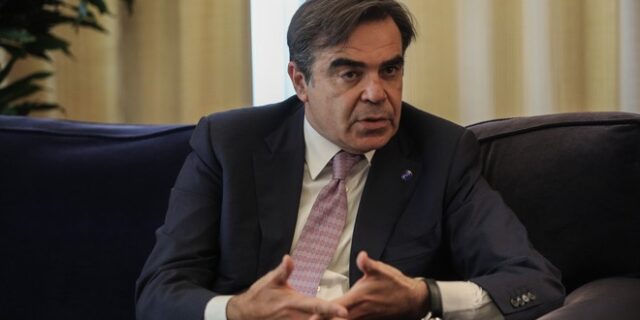 Μαργαρίτης Σχοινάς: ”Το εμβόλιο είναι το χριστουγεννιάτικο δώρο των Ευρωπαίων”