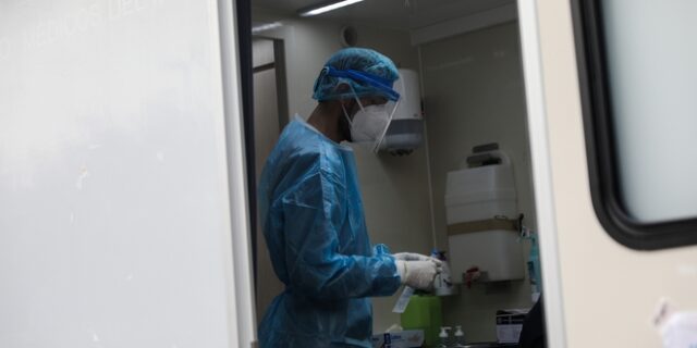 Αχτίδα αισιοδοξίας: Κάτω από το 4% ο δείκτης θετικότητας παρά τον υψηλό αριθμό κρουσμάτων στην Β. Ελλάδα