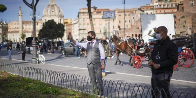 Τομ Κρουζ: Παραιτήθηκαν μέλη του συνεργείου μετά το ξέσπασμα για τον κορονοϊό