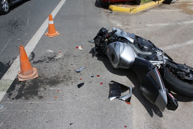 Θεσσαλονίκη: Σύγκρουση αυτοκινήτου με μηχανή – Νεκρός ο μοτοσυκλετιστής