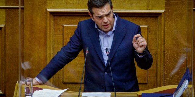 Τσίπρας σε Μητσοτάκη: “Συμπεριφέρεστε σαν να είστε πρωθυπουργός του Λουξεμβούργου”