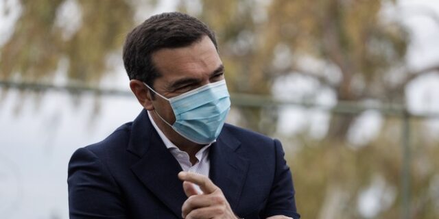 Tσίπρας: Η κυβέρνηση δεν κάνει τίποτα για τις εστίες μετάδοσης σε ΜΜΜ, σχολεία, εργασιακούς χώρους