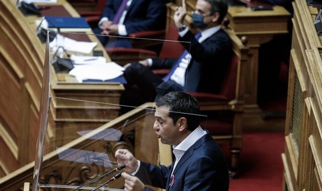 ΝΔ σε Τσίπρα: “Κατοικείτε στο σπίτι του ψέματος και παραθερίζετε στη βίλα της υποκρισίας”