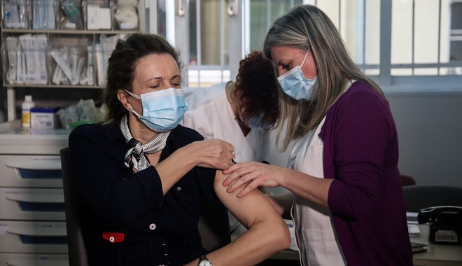 Θεσσαλονίκη: Ξεκίνησαν οι εμβολιασμοί στο ΑΧΕΠΑ