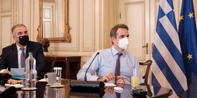 Μητσοτάκης: Θα φροντίσω προσωπικά για τις εκκρεμείς συντάξεις