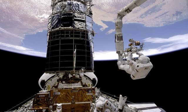 Hubble Space Telescope: Όσα πρέπει να ξέρεις για το “διαστημικό μάτι” της Γης