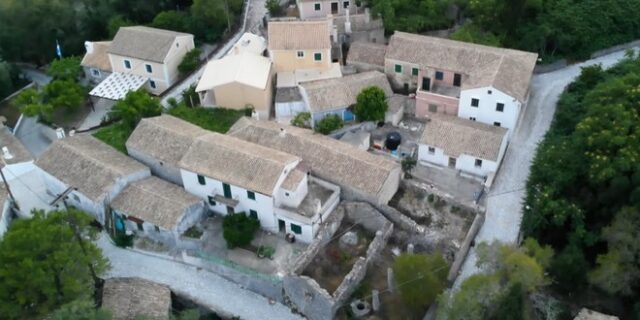 Το δυτικότερο Χωριό της Ελλάδας, όπου όλοι οι κάτοικοι έχουν το ίδιο επώνυμο