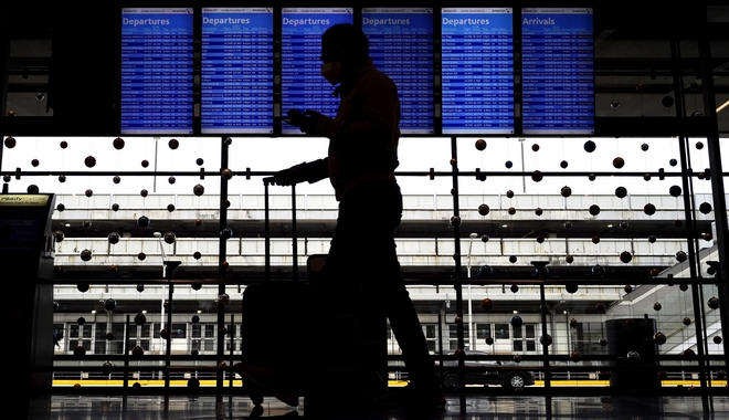 Κορονοϊός – ΗΠΑ: Έμεινε τρεις μήνες στο αεροδρόμιο γιατι φοβόταν να γυρίσει σπίτι του