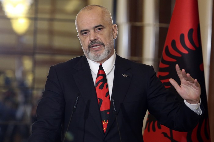 Αλβανία: Το κυβερνών Σοσιαλιστικό Κόμμα δείχνει να κερδίζει τις εκλογές