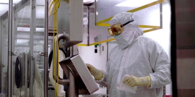 Εμπλοκή με τα εμβόλια της AstraZeneca: Έρευνα στις εγκαταστάσεις της στο Βέλγιο