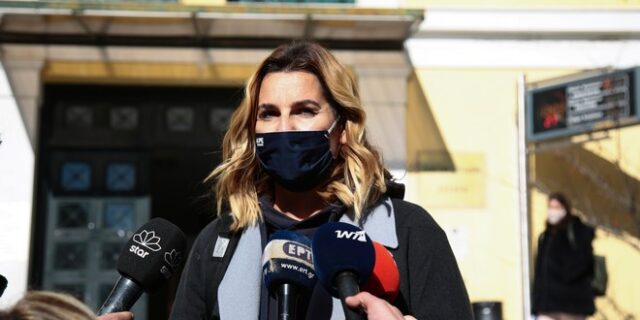 Η Μπεκατώρου κατήγγειλε ότι υπάρχει και άλλο θύμα σεξουαλικής κακοποίησης από παράγοντα