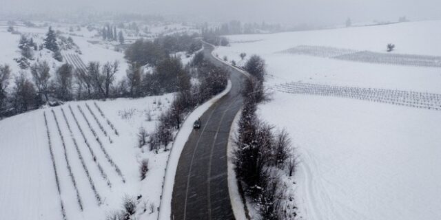 Κακοκαιρία “Λέανδρος”: Στον πάγο η χώρα – Πώς θα κυλήσει η Κυριακή