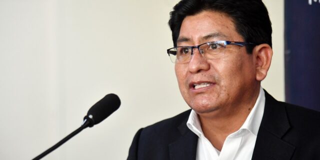 Βολιβία: Θετικός στον κορονοϊό ο υπουργός Δημοσίων Έργων