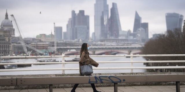 Βρετανία: Ένας στους 8 κόλλησε κορονοϊό