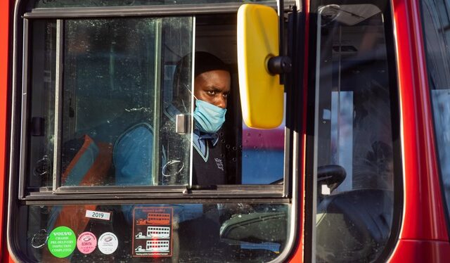 Κορονοϊός: Λεωφορεία στο Λονδίνο μετατρέπονται σε ασθενοφόρα