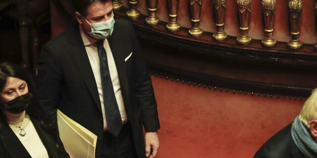 Ιταλία: Παραιτείται ο Κόντε