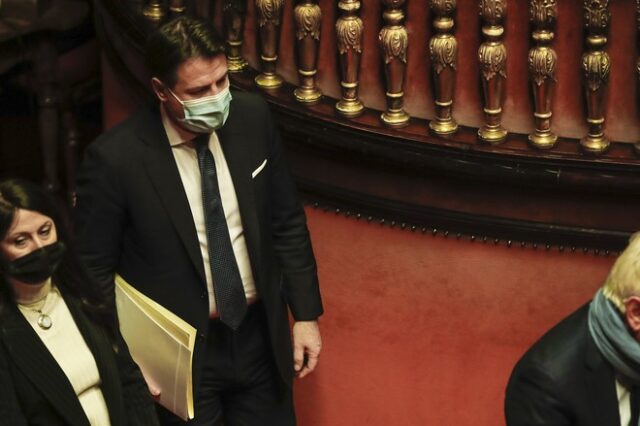 Ιταλία: Παραιτείται ο Κόντε