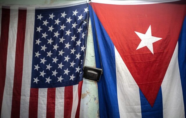 Ο Τραμπ έβαλε ξανά την Κούβα στη λίστα των ”κρατών που υποστηρίζουν την τρομοκρατία”
