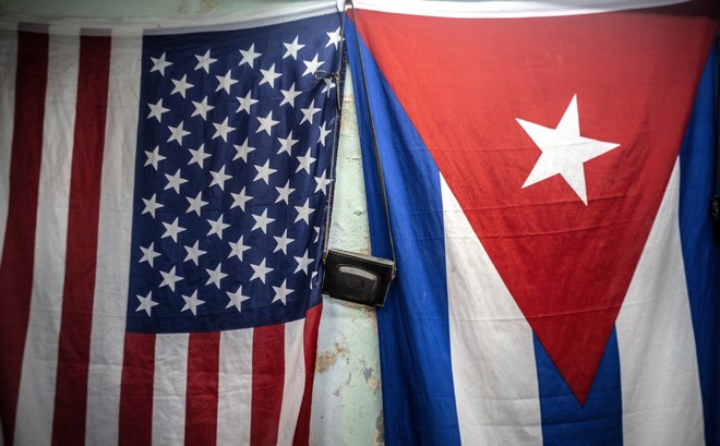 Κούβα: Επίθεση με μολότοφ στην πρεσβεία της στο Παρίσι – Επιρρίπτει ευθύνες στις ΗΠΑ