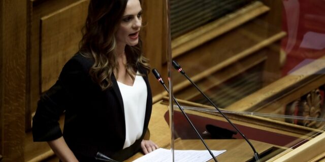 Αχτσιόγλου: Ρύθμιση οφειλών με “κούρεμα” για επιχειρήσεις κι εργαζόμενους