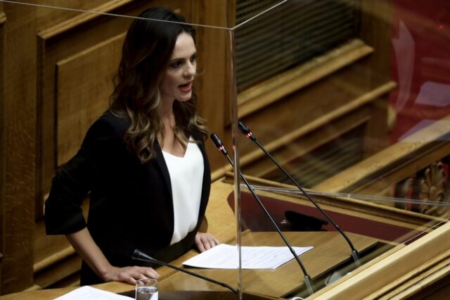 Αχτσιόγλου: Ρύθμιση οφειλών με “κούρεμα” για επιχειρήσεις κι εργαζόμενους