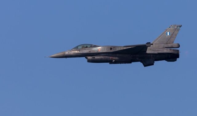 ΕΑΒ: Πραγματοποιήθηκε η πρώτη δοκιμαστική πτήση του αναβαθμισμένου F-16