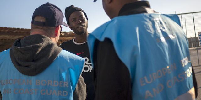 Ουγγαρία: Η FRONTEX ανέστειλε τη δραστηριότητά της – “Να σταματήσουν οι επαναπροωθήσεις”