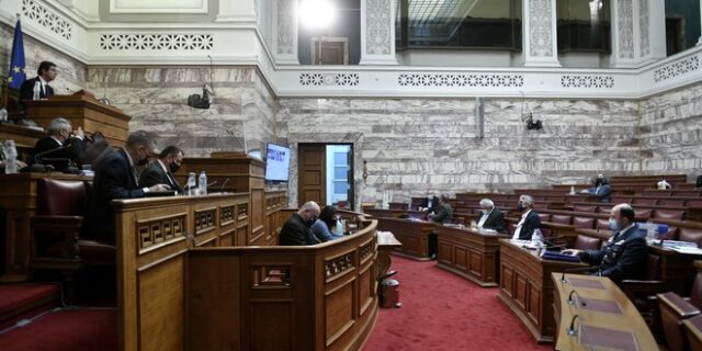Καυγάς “γαλάζιων προέδρων” στην Βουλή για τα Rafale