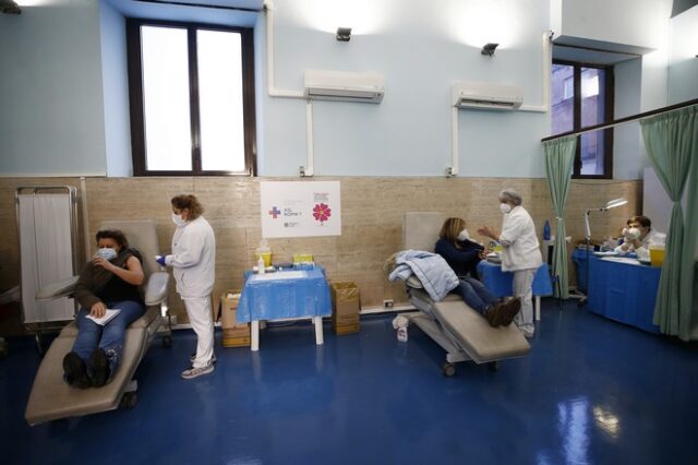 Ιταλία: Οι αρχές θα εμβολιάζουν δέκα εκατ. πολίτες το μήνα από το Πάσχα κι μετά