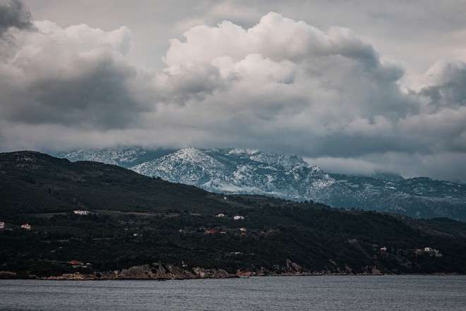 Καιρός: Βροχές και καταιγίδες τις επόμενες ημέρες – Χιόνια στα ορεινά