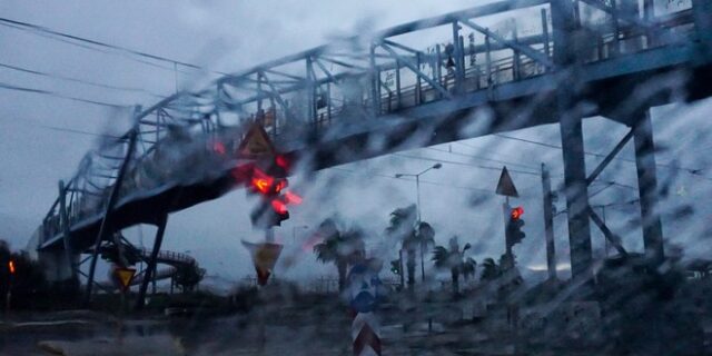 Καιρός: Βροχές, καταιγίδες, χιόνια και στα πεδινά την Τρίτη