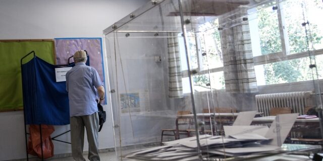 Τοπική αυτοδιοίκηση: Τι αλλάζει στον τρόπο εκλογής δημάρχων και περιφερειαρχών