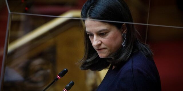 Κεραμέως: Προτεραιότητά μας είναι τα ανοιχτά σχολεία