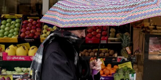 Από Δευτέρα και τα βιομηχανικά είδη στις λαϊκές αγορές