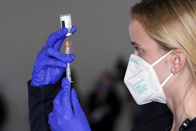 Moderna: Το εμβόλιο είναι αποτελεσματικό στις μεταλλάξεις του κορονοϊού