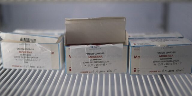 Εμβόλιο Moderna: Ιδιαίτερα σπάνιες οι σοβαρές αλλεργικές αντιδράσεις
