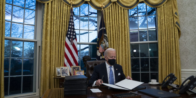 Συμφωνία του Παρισιού: Η Ε.Ε. χαιρετίζει την έναρξη της διαδικασίας επανένταξης των ΗΠΑ