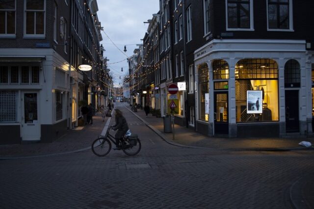 Ολλανδία: Για πρώτη φορά lockdown μετά τον Β’ Παγκόσμιο Πόλεμο