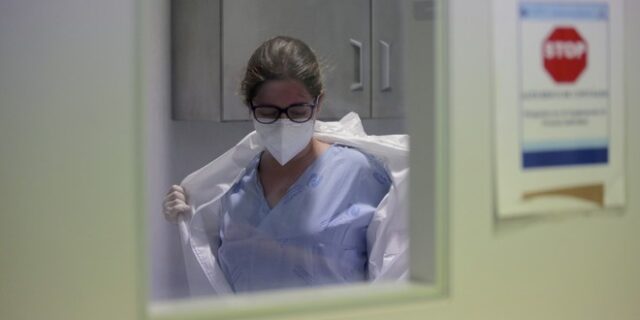 Πορτογαλία: Η Λισαβόνα επιβάλλει κλείσιμο καταστημάτων νωρίτερα και περιορισμούς στις μετακινήσεις