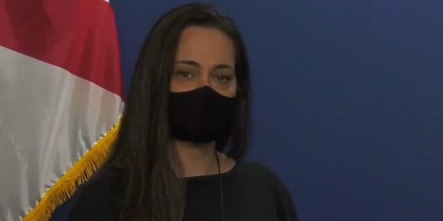 “Χρειάζεσαι βοήθεια;”- Σερβιτόρα σώζει παιδί που κακοποιούσαν οι γονείς του χάρη στο ένστικτό της