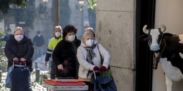 Κορονοϊός: Η Ισπανία αποκλείει προς το παρόν το ενδεχόμενο μιας νέας καραντίνας