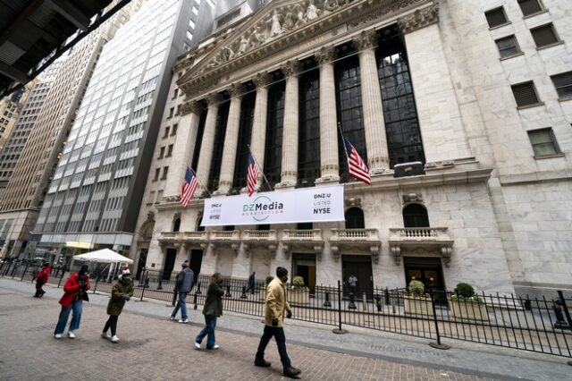 Wall Street: Κλείσιμο με μεγάλη πτώση λόγω μπλακάουτ του Facebook
