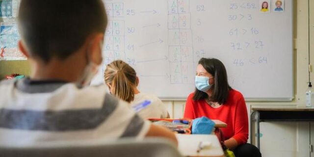 Πώς θα ανοίξουν τα σχολεία τη Δευτέρα
