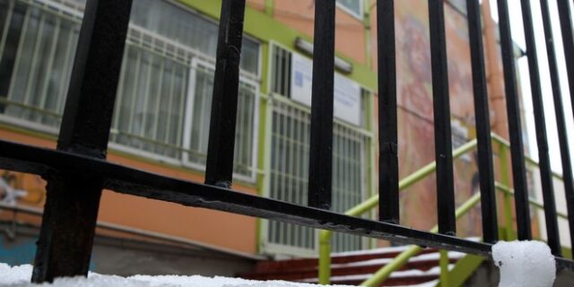 Κακοκαιρία: Κλειστά σχολεία και τηλεκπαίδευση τη Δευτέρα – Σε ποιες περιοχές