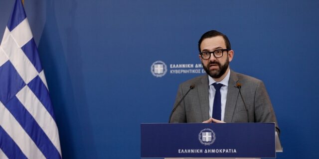 Η κυβέρνηση στοχοποιεί το εκπαιδευτικό συλλαλητήριο για τυχόν έξαρση κορονοιού