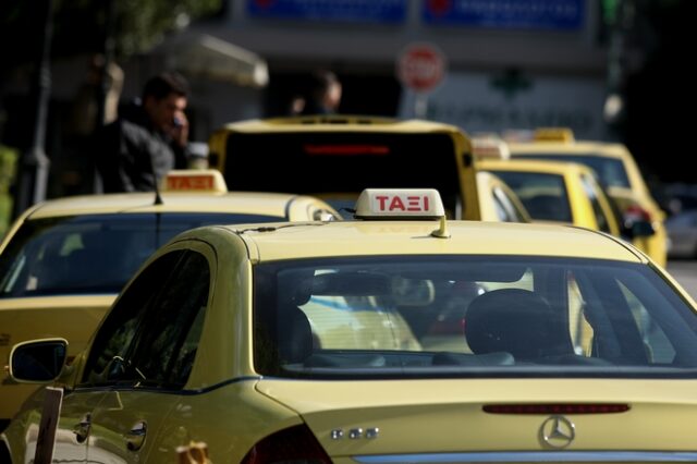 Κορονοϊός: Αυξάνεται το όριο επιβατών σε ΙΧ και ταξί