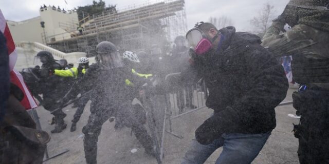 Εισβολή στο Καπιτώλιο: Μέλος της αστυνομικής δύναμης έγινε ο πέμπτος νεκρός
