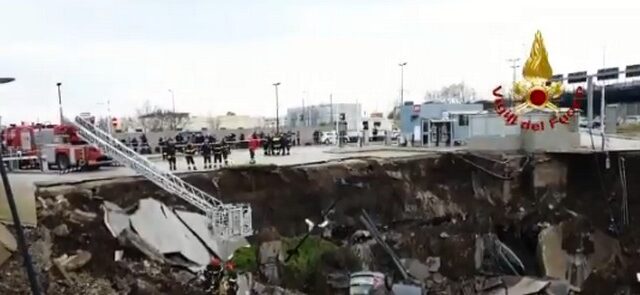 Βίντεο: Τεράστια τρύπα “κατάπιε” οχήματα σε πάρκινγκ νοσοκομείου