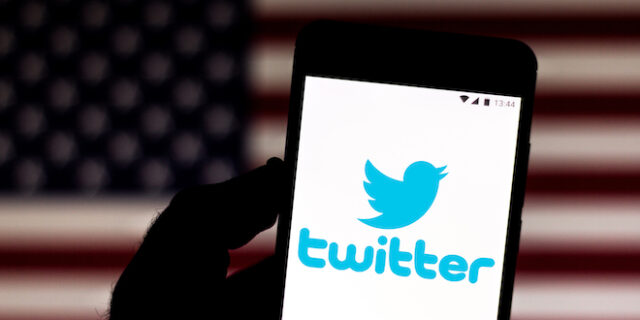 Twitter: “Κλείδωσε” τον λογαριασμό της κινεζικής πρεσβείας των ΗΠΑ λόγω ανάρτησης για τους Ουιγούρους